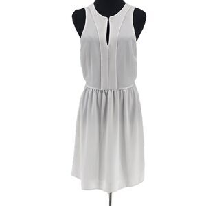 Everly keyhole neck fit and flare white sleeveless dress size large